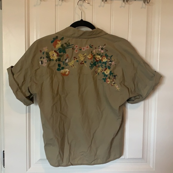 Madewell Tops - Embroidered Madewell Camp Shirt